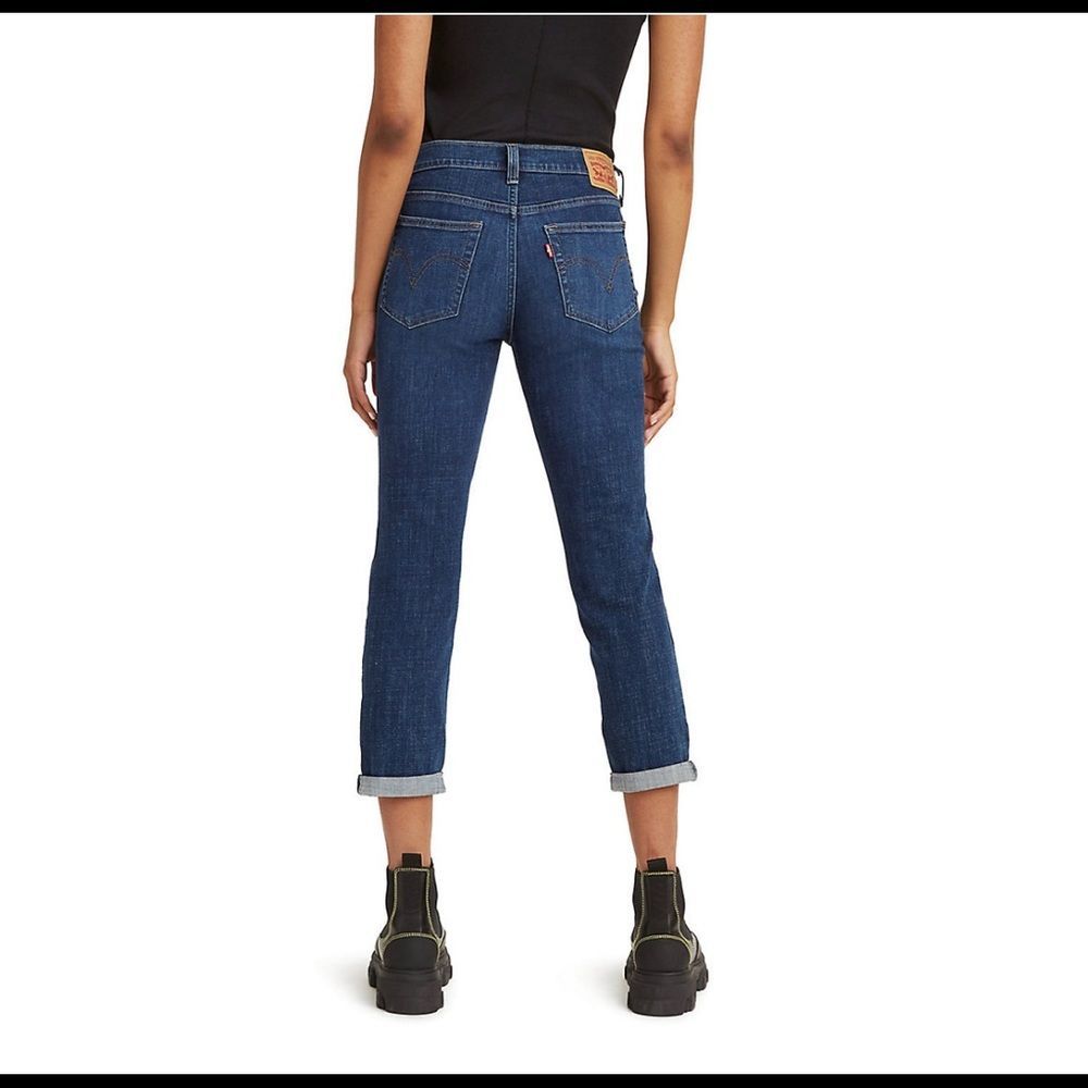 Levi’s Boyfriend Jeans Size 27